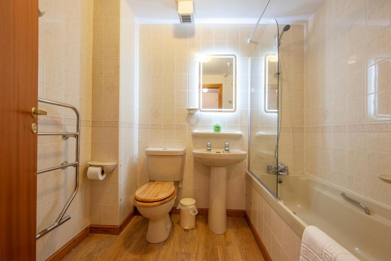 Esplanade Court Holiday Apartments Oban Bagian luar foto