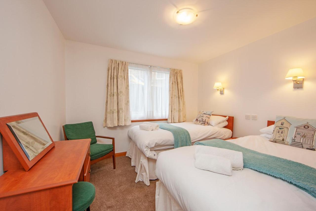 Esplanade Court Holiday Apartments Oban Bagian luar foto